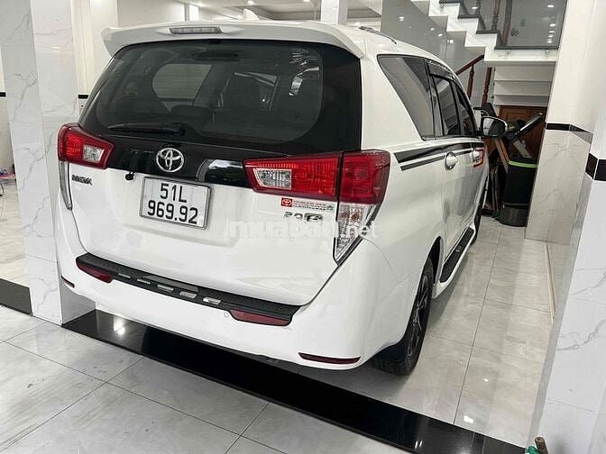 Toyota Innova 2019 2.0E - 92000 km