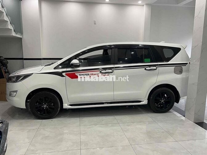 Toyota Innova 2019 2.0E - 92000 km