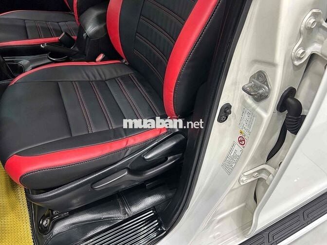 Toyota Innova 2019 2.0E - 92000 km