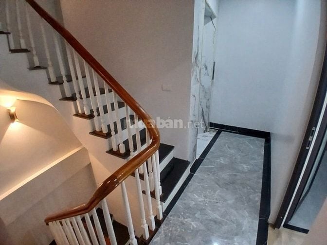 Bán Nhà Lô Góc 6 Tầng Thang Máy – 37m² Đại Mỗ – Giá Chỉ 8.x Tỷ