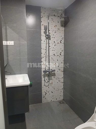 Bán Nhà Lô Góc 6 Tầng Thang Máy – 37m² Đại Mỗ – Giá Chỉ 8.x Tỷ