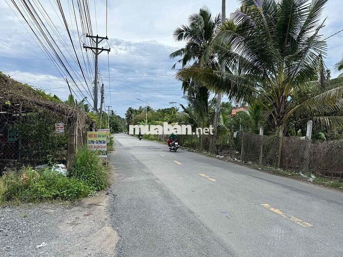 Đất nhà xưởng kho bãi + 1 cửa hàng đang bán và 1 nhà ở