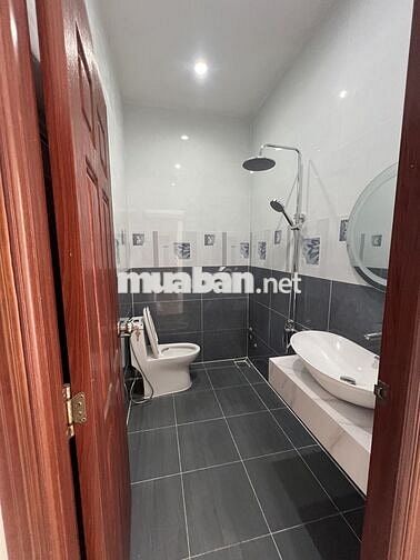 BÁN NHÀ SHR 3 TẦNG 64M2 4X16 P TÂN CHÁNH HIỆP Q12 6TỶ6