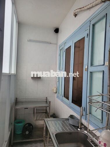 Cho thuê căn hộ đẹp 36m2 nội thất đầy đủ trên đường Ngô Gia Tự Quận 10