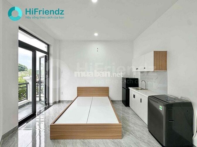PHÒNG STUDIO BAN CÔNG SIÊU RỘNG RÃI THOÁNG FULL NỘI THẤT SẴN Ở LIỀN