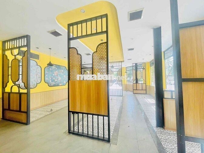 Cho thuê nhà mặt bằng 2 tầng 2 mặt tiền Hồ Nghinh, Đà Nẵng