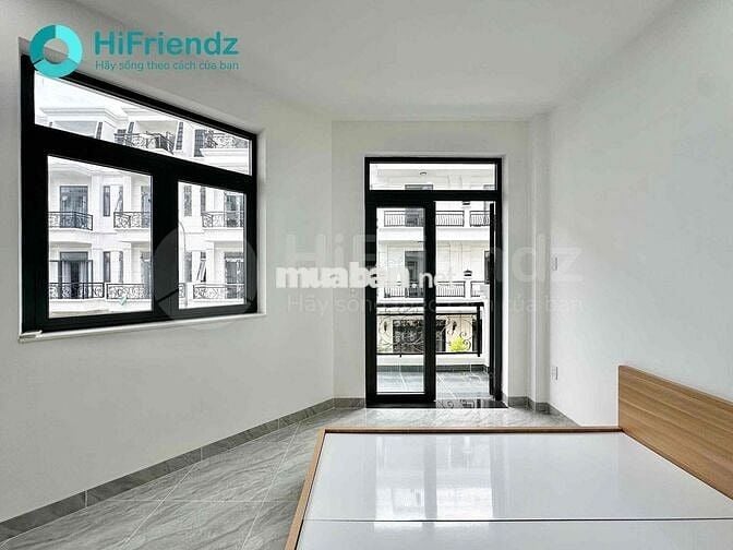 PHÒNG STUDIO BAN CÔNG SIÊU RỘNG RÃI THOÁNG FULL NỘI THẤT SẴN Ở LIỀN