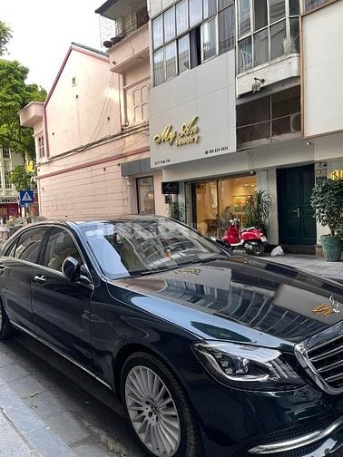 Chính chủ 100% bán xe Mercedes S450L màu xanh ngọc lục bảo 1 đời chủ 
