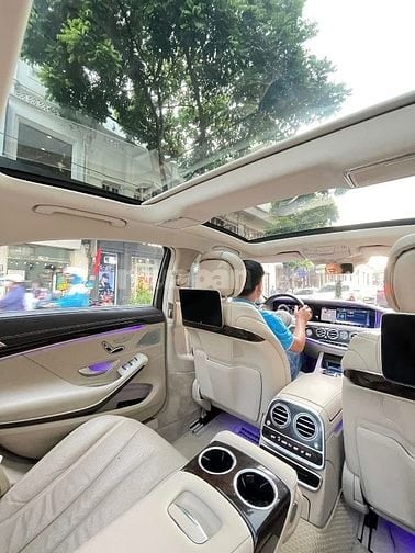 Chính chủ 100% bán xe Mercedes S450L màu xanh ngọc lục bảo 1 đời chủ 