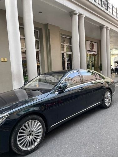 Chính chủ 100% bán xe Mercedes S450L màu xanh ngọc lục bảo 1 đời chủ 