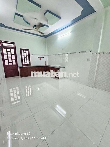 Nhà dt rộng 4pn 5wc ,sân xe máy,đường 8m .bếp rộng, ởgd,vp,onlie,.