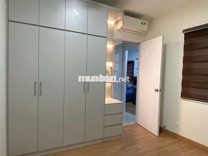 Cho thuê căn gốc Topaz Twin đầy đủ nội thất, Căn hộ 2pn. 82m2.