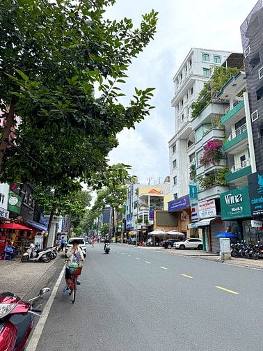 BÁN NHÀ MẶT TIỀN  : 189 NGUYỄN TRÃI - P. 3 - Q. 5 - TPHCM