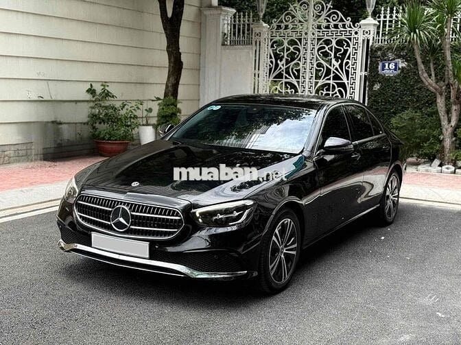 Mercedes Benz E180 model 2022 1 chủ