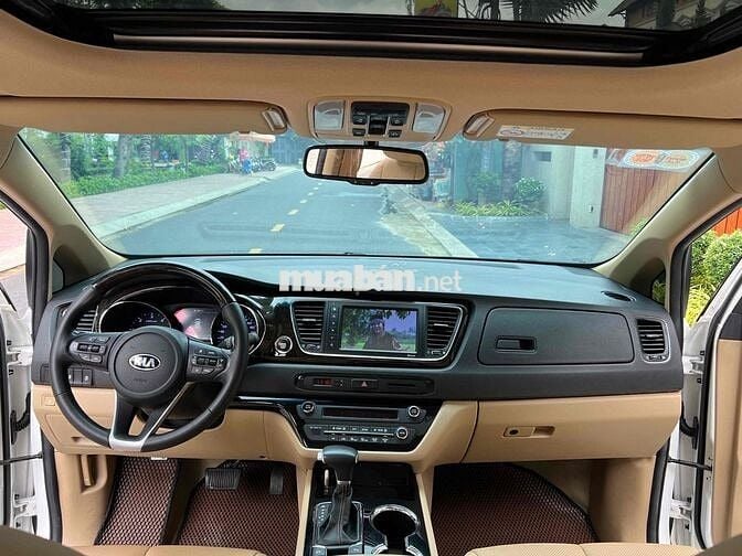 Kia Sedona 2.2D máy dầu 7 chổ full option 2019