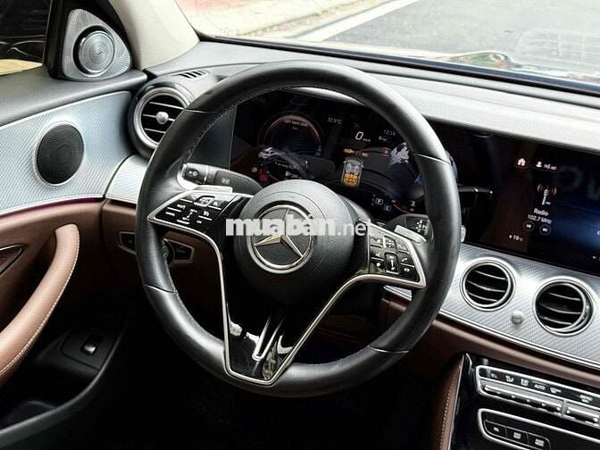 Mercedes Benz E180 model 2022 1 chủ