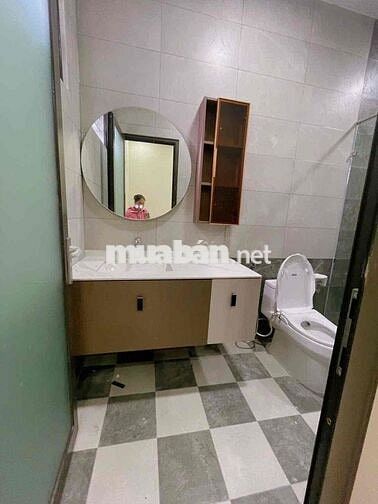 Nhà Mặt tiền Kinh Doanh Hoàng Hoa Thám 1 hầm 1 trệt 2 lầu 7pn 7wc