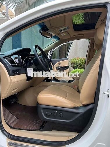 Kia Sedona 2.2D máy dầu 7 chổ full option 2019