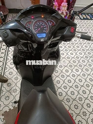 Cần bán SH300i nhập ý, đăng ký 2016, đi 6 vạn!!