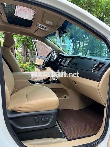 Kia Sedona 2.2D máy dầu 7 chổ full option 2019