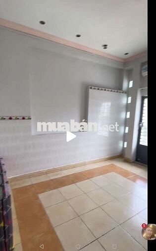 CHO THUÊ 1 PHÒNG 39,5M2 CÓ NỘI THẤT TRONG NHÀ MẶT TIỀN NGUYỄN THỊ THẬP