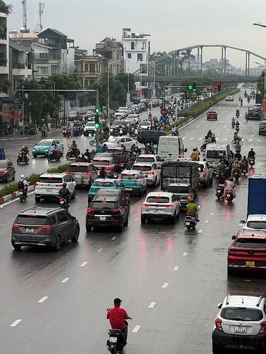 Cho thuê MBKD Văn phòng tại mặt đường Hồng tiến kéo dài 