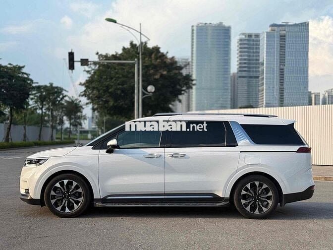 Kia Carnival 2021 2.2D Signature - 65000 km