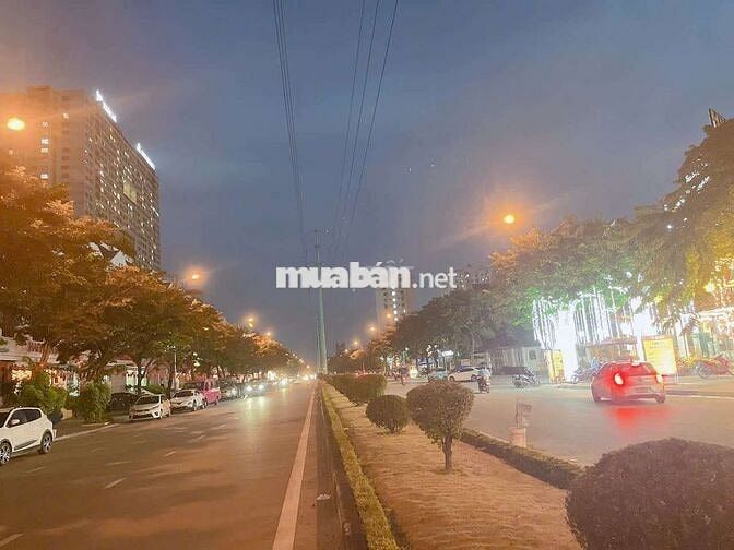 CHO THUÊ TOÀ NHÀ MẶT PHỐ  KĐT TP GIAO LƯU – PHẠM VĂN ĐỒNG