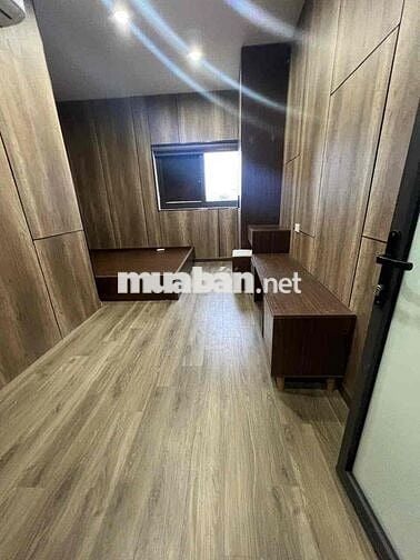 CCMN ĐÊ LA THÀNH. 2N1K RỘNG 55M2. THANG MÁY. GIÁ 9Tr7