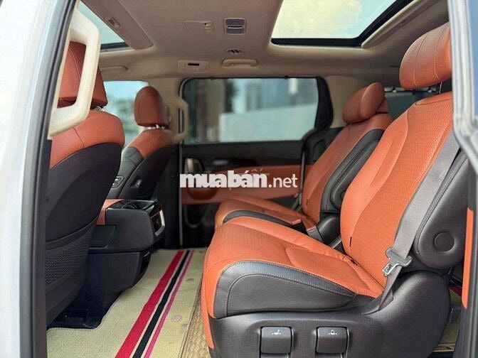 Kia Carnival 2021 2.2D Signature - 65000 km