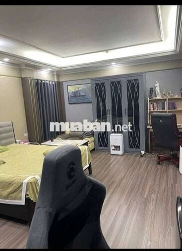 Tôi cần bán nhà mặt phố Thi Sách, 10tầng thang máy full nội thất.