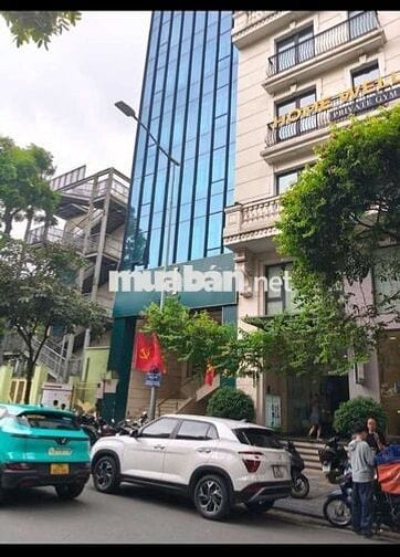 Tôi cần bán nhà mặt phố Thi Sách, 10tầng thang máy full nội thất.