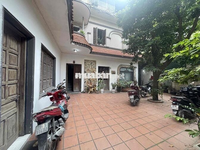 Cho thuê phòng ở khép kín 25m2 tại 462 Đội Cấn.