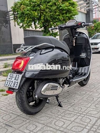 GTS SuperTech 300 HPE Màu Đen 2022