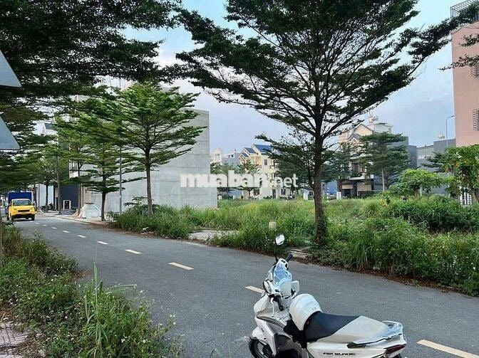 HOTT ! Vừa ra sổ 22 nền view sông, vị trí ngay sông cực kỳ đẹp.