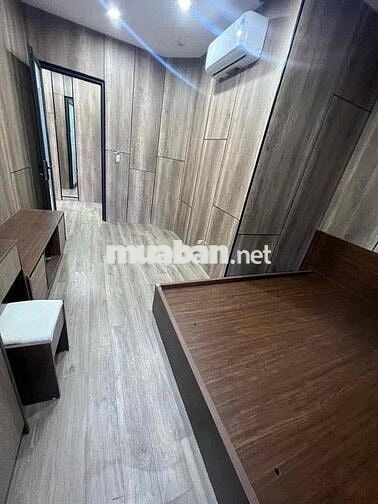 CCMN ĐÊ LA THÀNH. 2N1K RỘNG 55M2. THANG MÁY. GIÁ 9Tr7