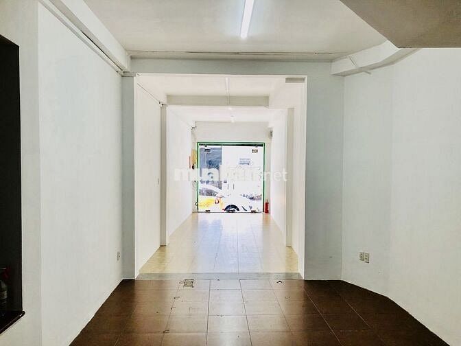 Mặt bằng KD  Hồ Hảo Hớn Q 1 - 40m² – Vị trí tốt - 14 triệu/ 01 tháng