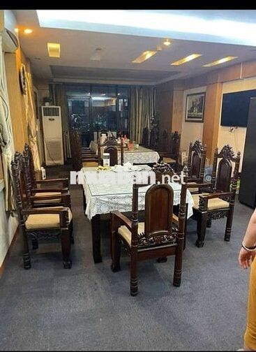 Tôi cần bán nhà mặt phố Thi Sách, 10tầng thang máy full nội thất.