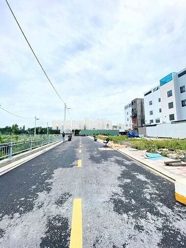 chính chủ bán đất mặt tiền tx 25 dt 7x20 ,144 m giá 7 tỷ 9