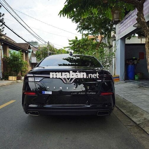 VinFast Lux A2.0 Premium 2021 - 43000 km