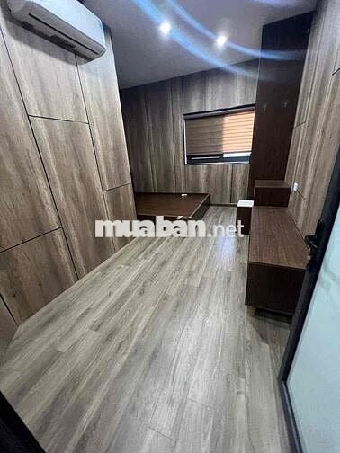 CCMN ĐÊ LA THÀNH. 2N1K RỘNG 55M2. THANG MÁY. GIÁ 9Tr7