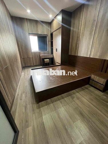 CCMN ĐÊ LA THÀNH. 2N1K RỘNG 55M2. THANG MÁY. GIÁ 9Tr7