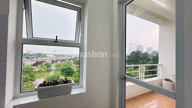 Chính chủ cho thuê căn góc đẹp, 104m2, 3PN, 2WC Bắc Linh Đàm