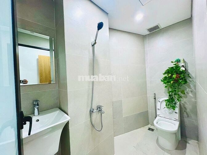 NHÀ MỚI KHU GIÁP BÁT HAI BÀ TRƯNG Ở LUÔN - FULL ĐỒ