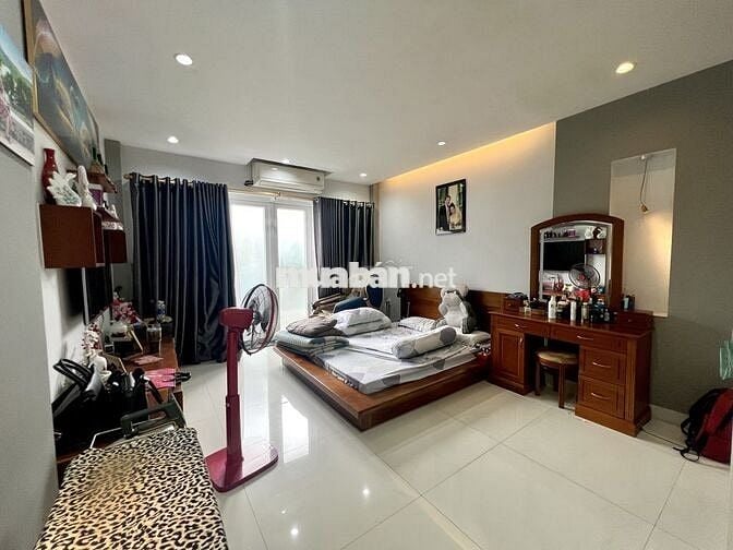 Nhà 168.4m², 5 Tầng 5PN, Hẻm Ô TÔ Lê Văn Duyệt, Trung Tâm Bình Thạnh