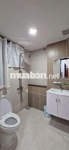 Phòng 2 giường gần Châu Thị Vĩnh Tế có máy chiếu, bếp riêng