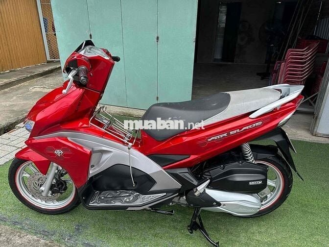 Honda Air Blade 125 ( góp cần cccd không nợ xấu )