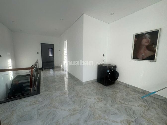 Bán nhà 3 tầng xây mới mỹ an (4pn) 100m2