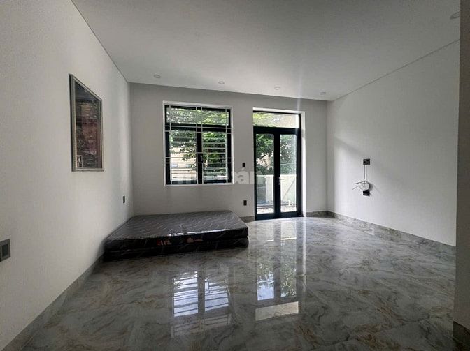Bán nhà 3 tầng xây mới mỹ an (4pn) 100m2
