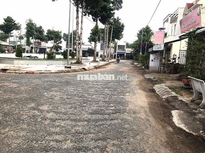 ĐẤT NỀN CHỢ VŨNG LIÊM VĨNH LONG